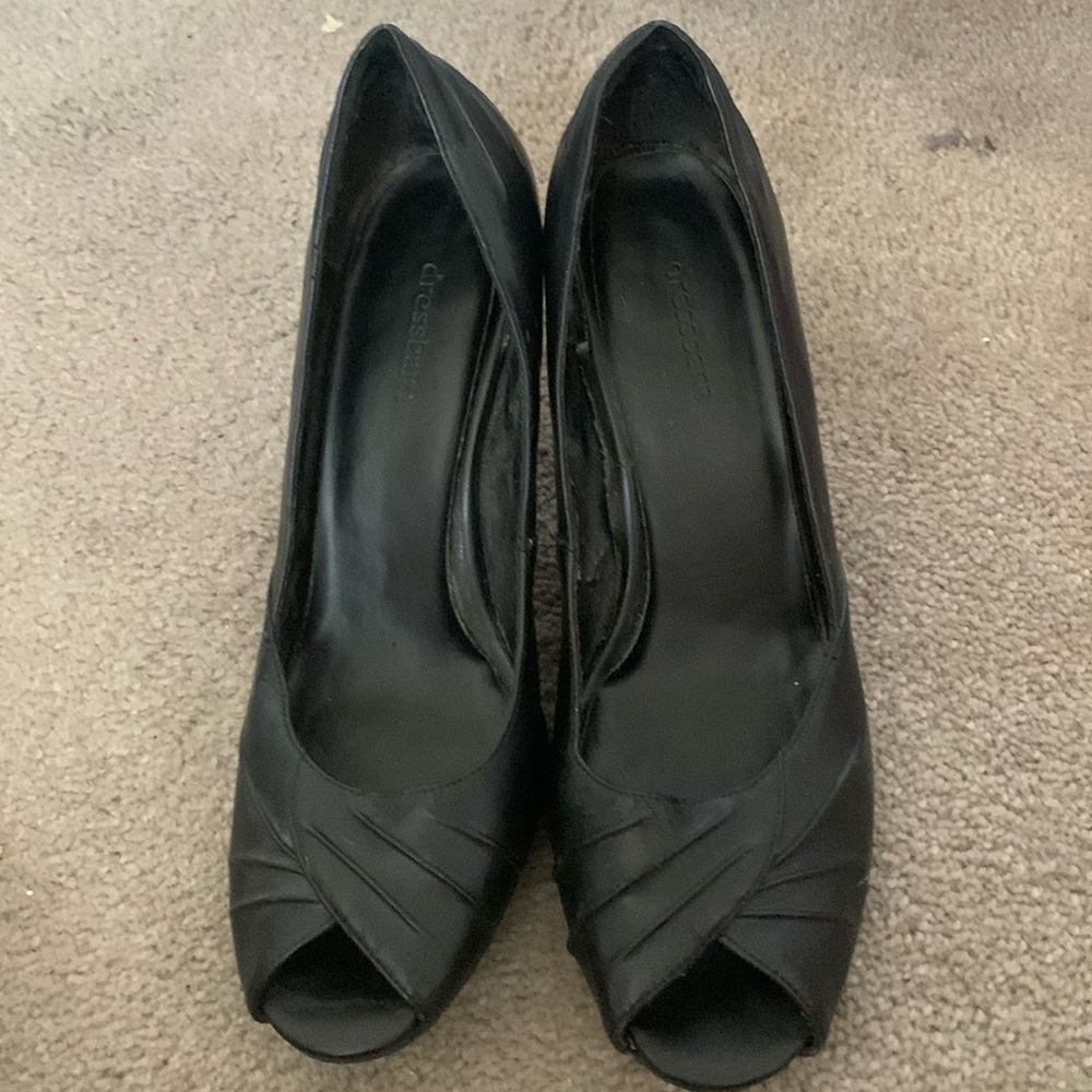 He woman’s shoes